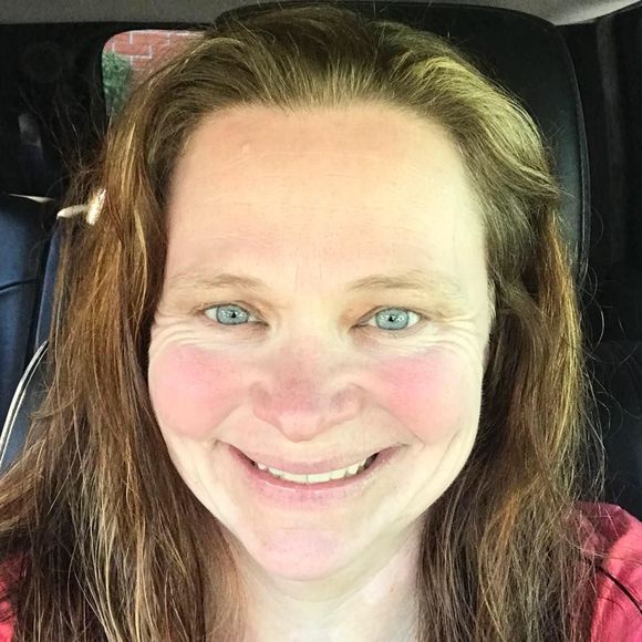 Meet your Posher, Karen - Picture 1 of 1